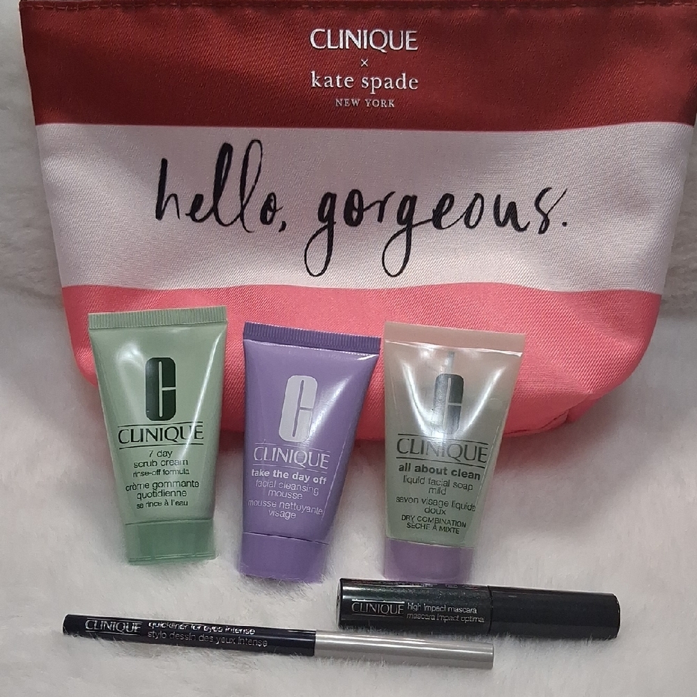 Clinique x Kate Spade Pink and White Cosmetic Set